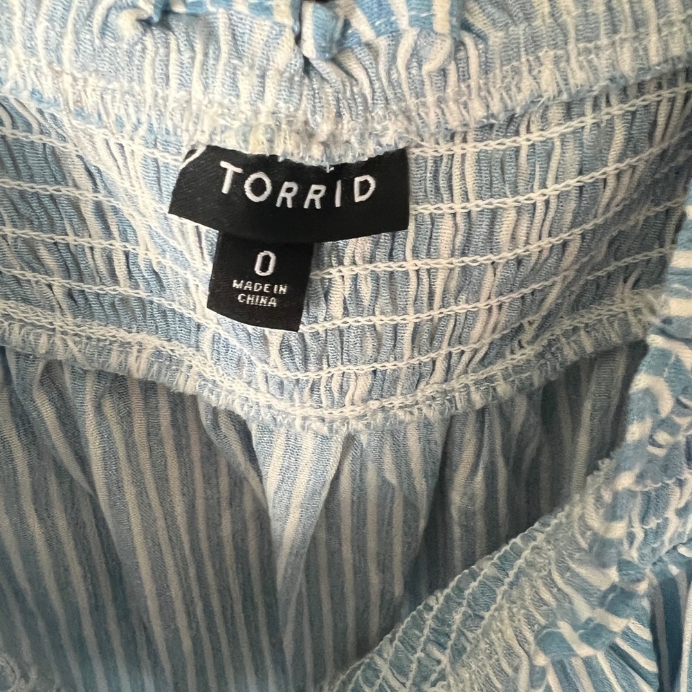 Torrid Striped Blue Women's Top - Picture 5 of 5